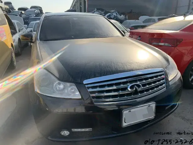 인피니티 m35 2006년 부품 판매합니다.